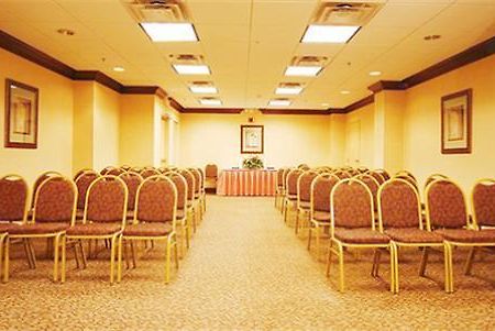 Holiday Inn Express Waterbury Bekvämligheter bild