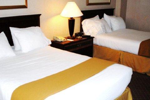 Holiday Inn Express Waterbury Exteriör bild