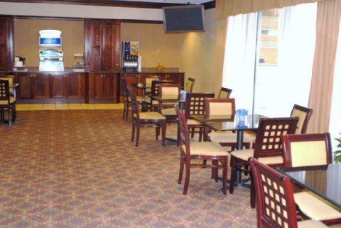Holiday Inn Express Waterbury Exteriör bild
